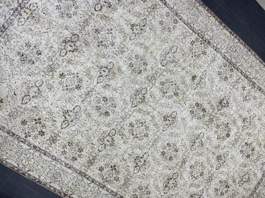 Beige Turkish Oushak Rug 6' 8" x 10' 6" Hand-Knotted | No. WR88019