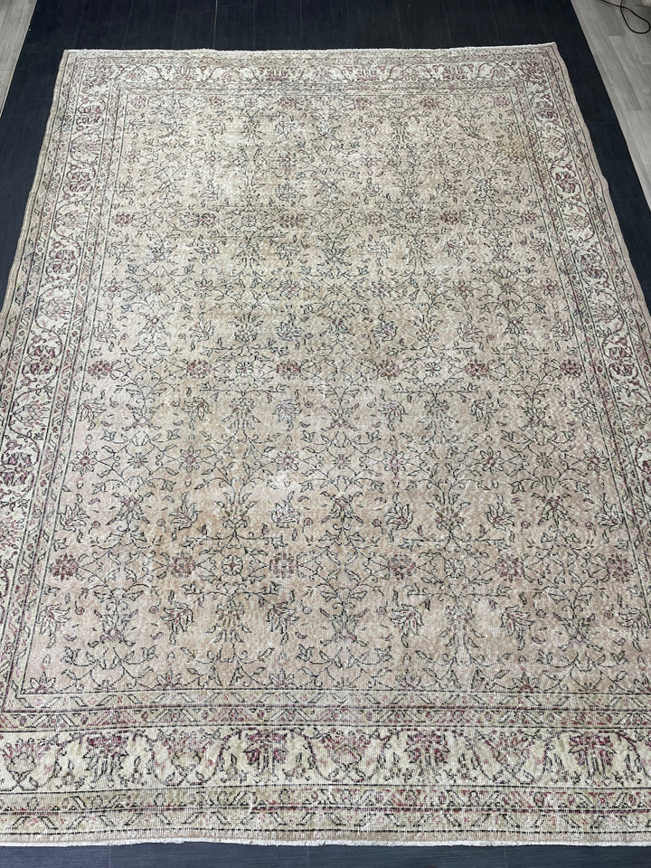 Pink Runner Rug 8' 2" x 11' 4" - No. WR95145