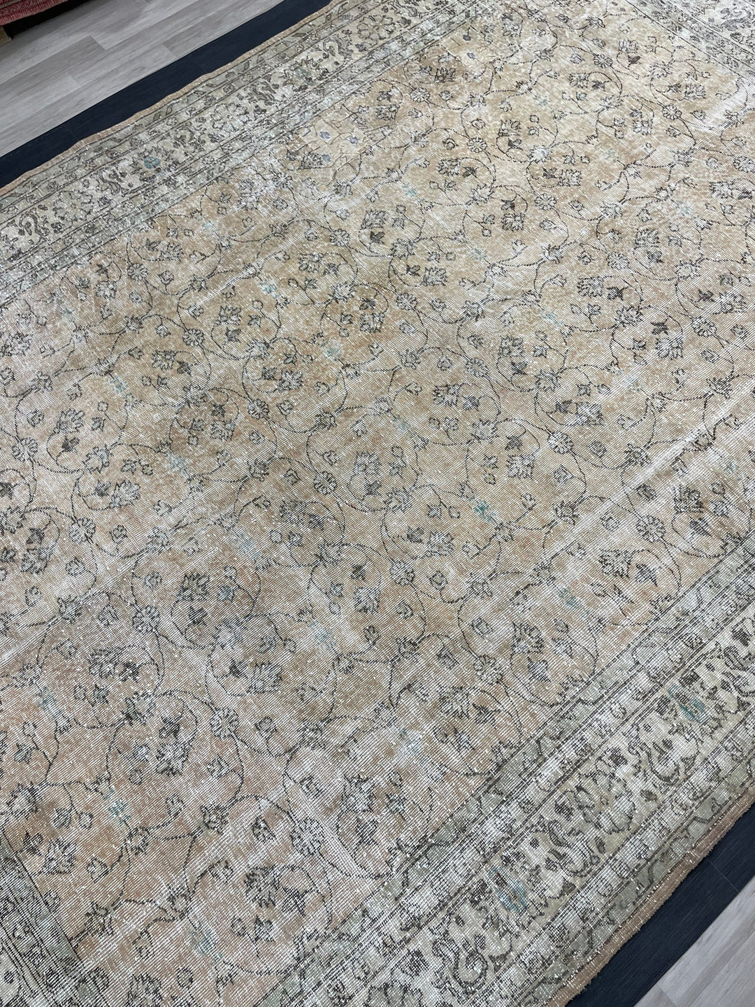 Beige Turkish Oushak Rug 8' 9" x 12' 7" Hand-Knotted | No. WR20628