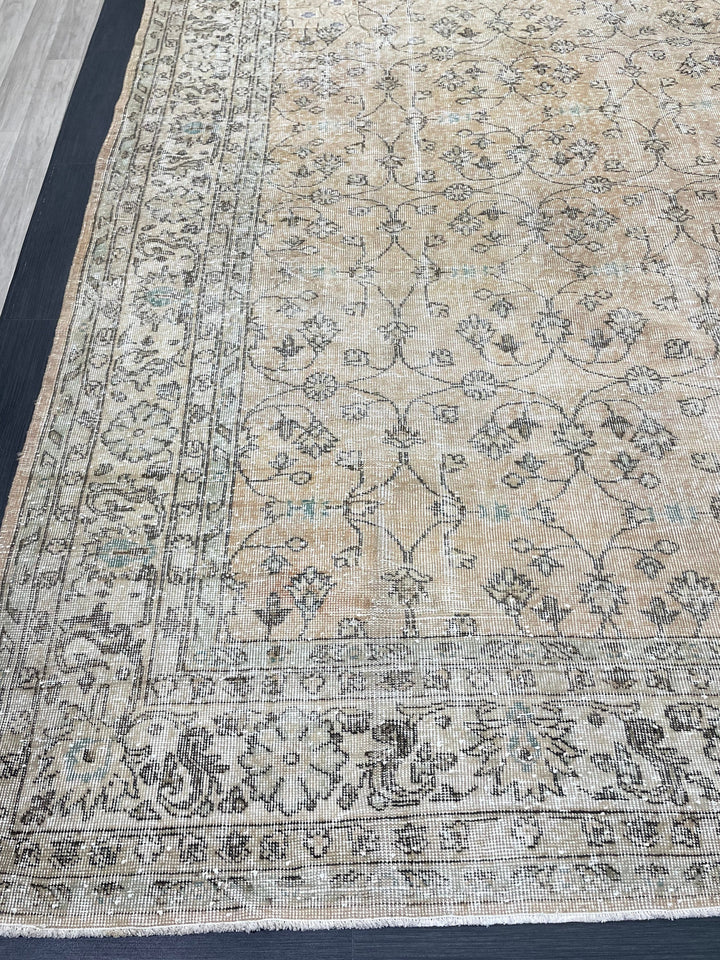 Beige Turkish Oushak Rug 8' 9" x 12' 7" Hand-Knotted | No. WR20628