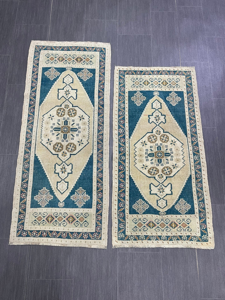 Beige Turkish Runner Rug 1' 11" x 5' 4" Hand-Knotted detail