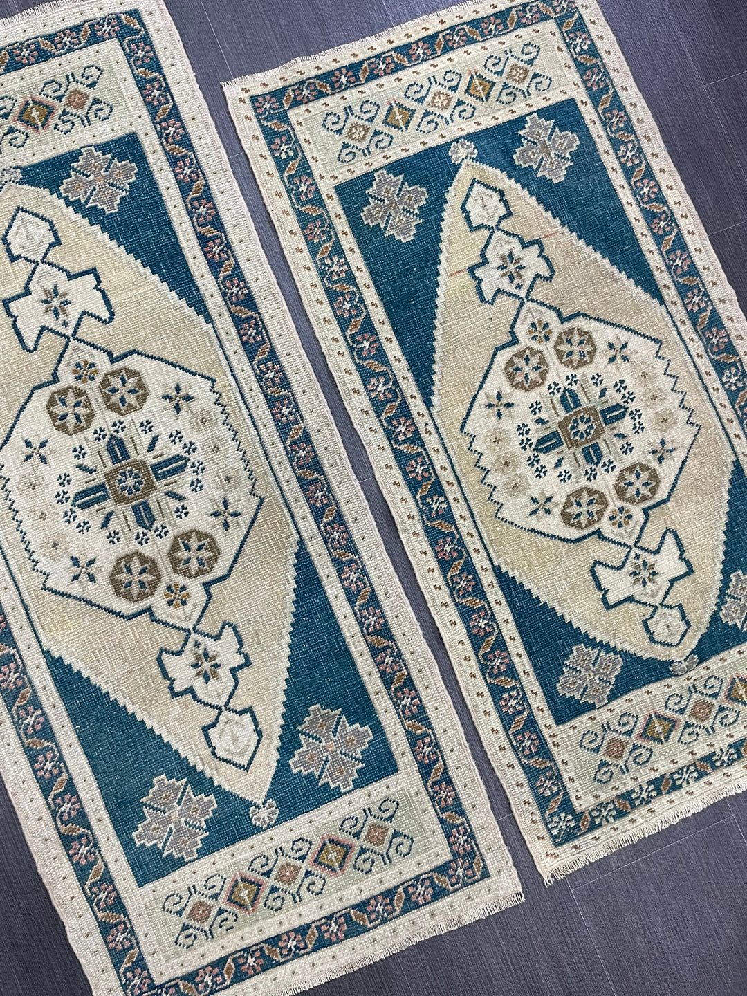 Beige Turkish Runner Rug 1' 11" x 5' 4" Hand-Knotted border