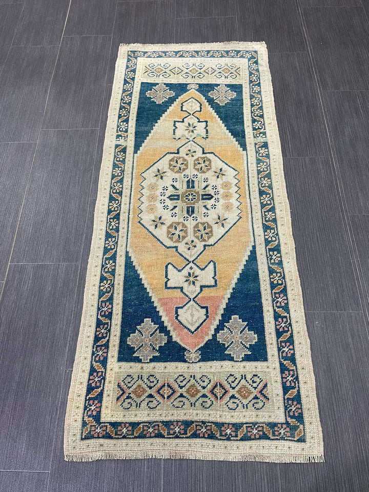 Beige Turkish Runner Rug 1' 11" x 4' 7" Hand-Knotted pattern