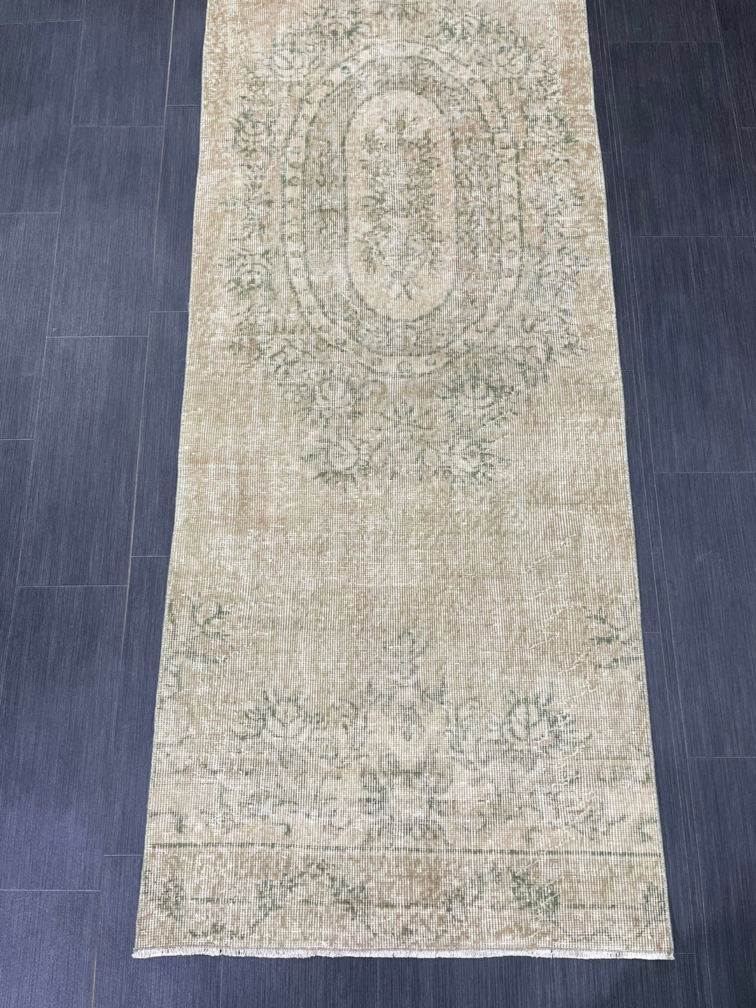 Green Turkish Runner Rug 2' 9" x 9' 4" Hand-Knotted border