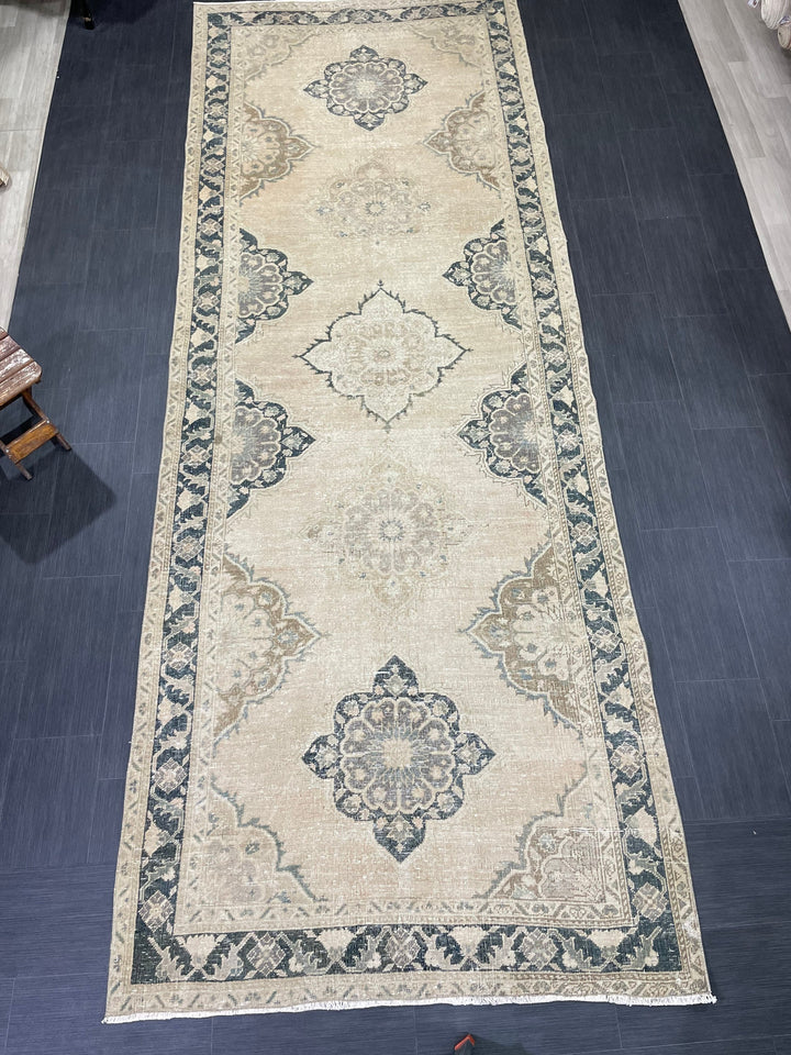 Beige Turkish Runner Rug 5' x 13' 6" Hand-Knotted close-up