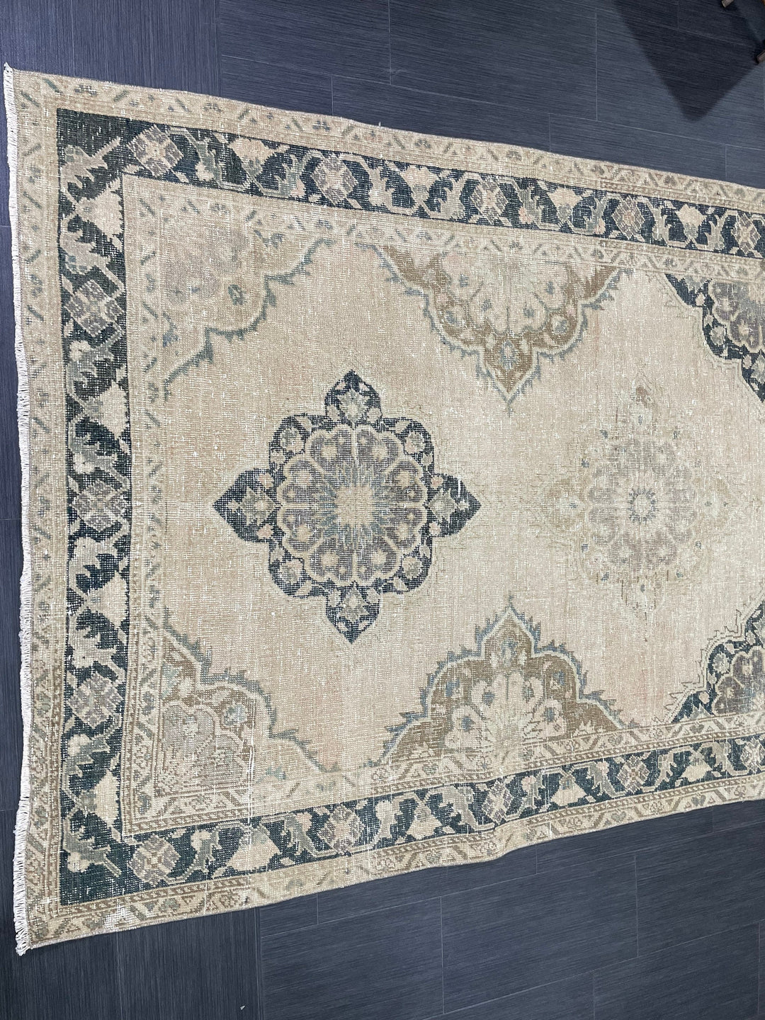 Beige Turkish Runner Rug 5' x 13' 6" Hand-Knotted pattern