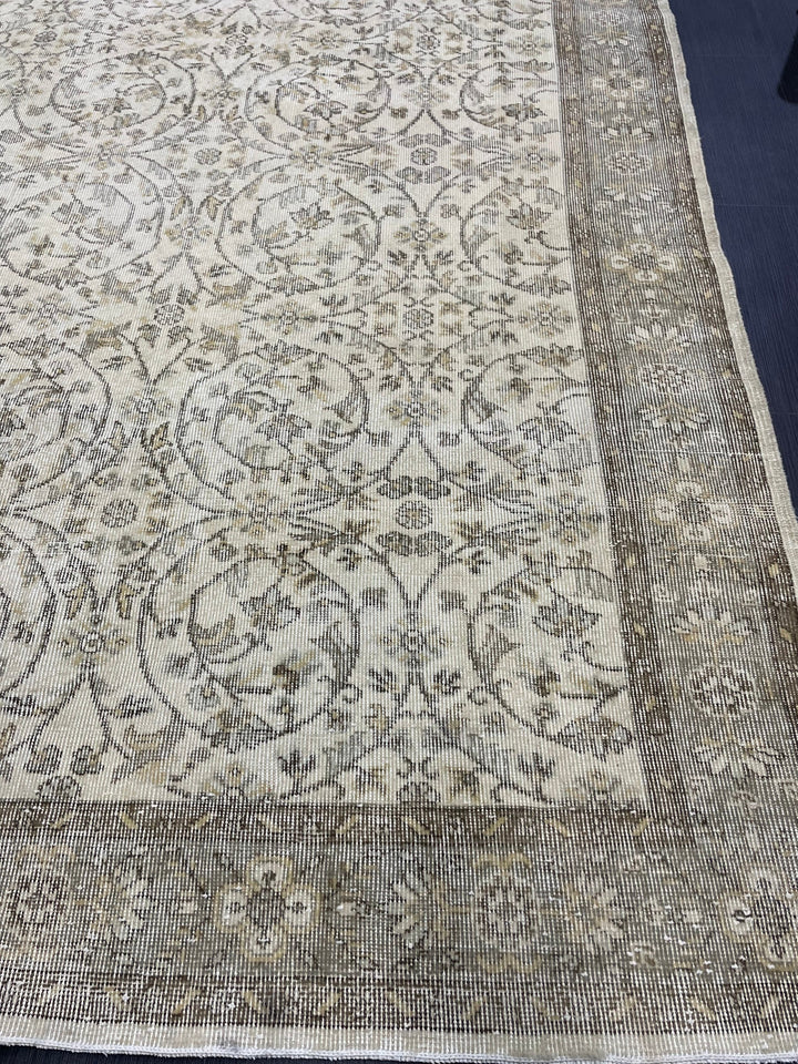 Rust Turkish Runner Rug 6' 4" x 9' 10" Hand-Knotted pattern