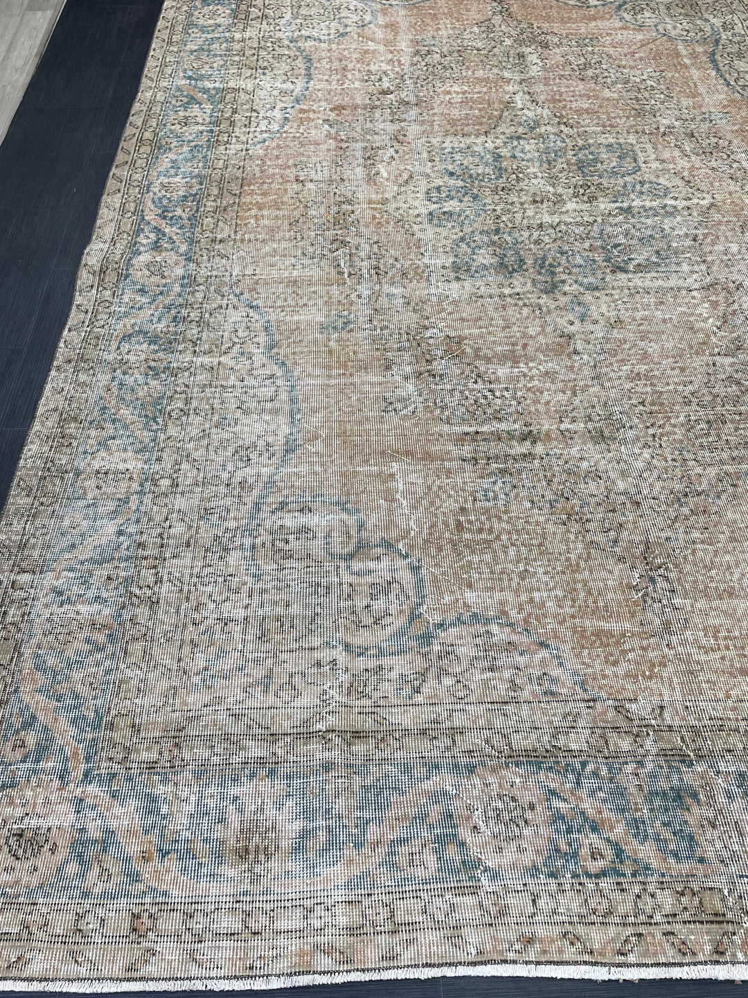 Beige Turkish Oushak Rug 7' 6" x 10' 7" Hand-Knotted | No. WR11515