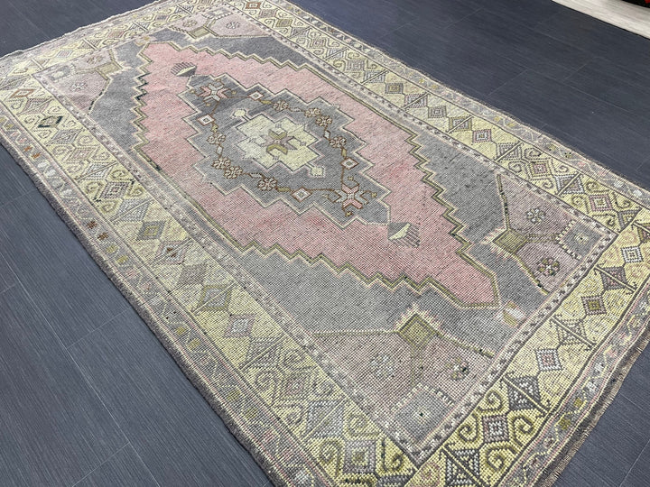 Beige Turkish Runner Rug 4' x 6' 8" Hand-Knotted pattern