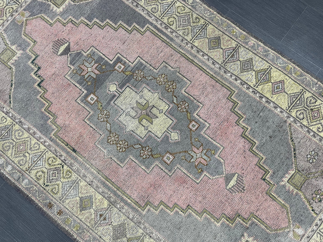 Beige Turkish Runner Rug 4' x 6' 8" Hand-Knotted field