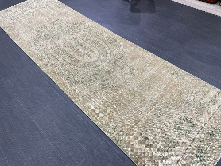 Green Turkish Runner Rug 2' 9" x 9' 4" Hand-Knotted detail