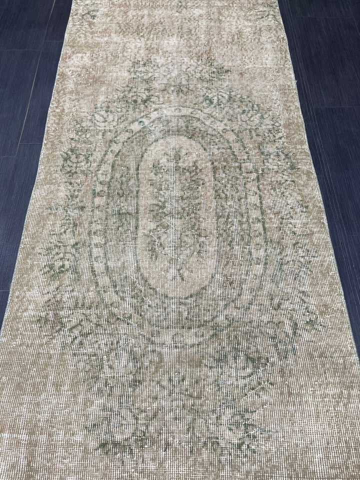Green Turkish Runner Rug 2' 9" x 9' 4" Hand-Knotted close-up