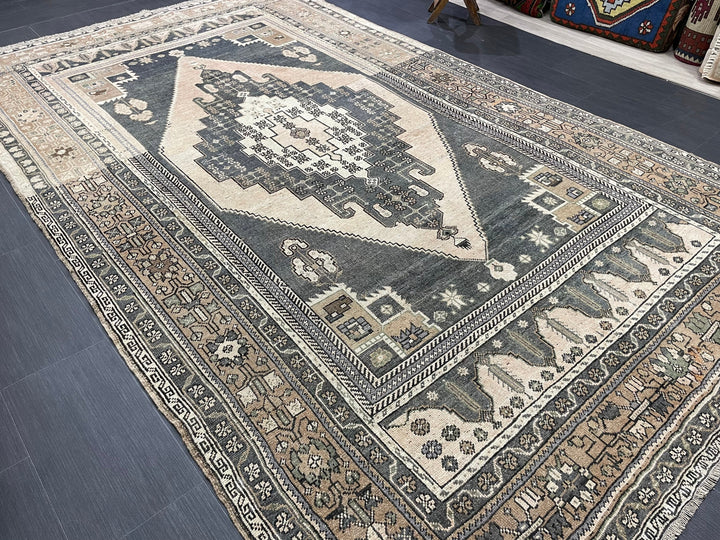 Green Turkish Oushak Rug 6' 3" x 10' 6" Hand-Knotted | No. WR31267