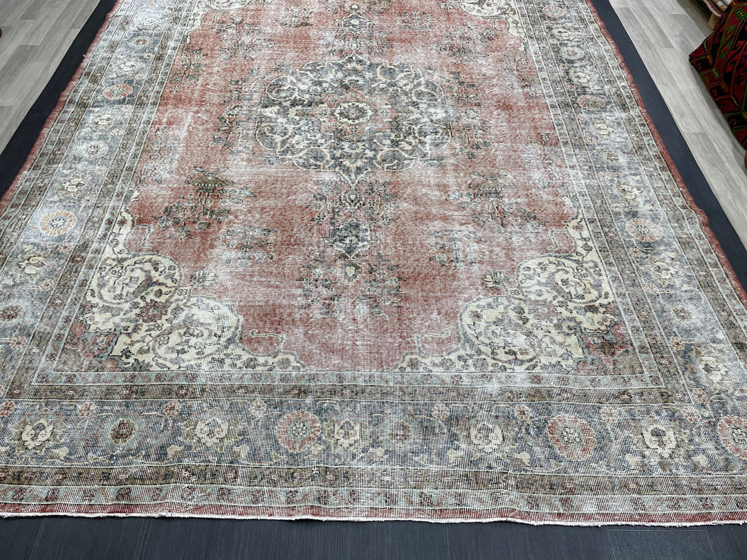 Muted Oushak Rug 8' 9" x 11' 11" - No. WR61367