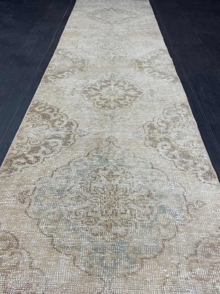 Beige Turkish Runner Rug 2' 9" x 12' 8" Hand-Knotted border