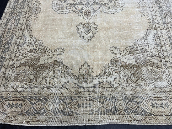 Beige Turkish Oushak Rug 6' 7" x 10' 6" Hand-Knotted field
