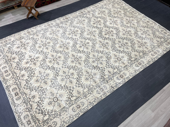 Muted Vintage Turkish Rug 6' 10" x 11' - No. WR56269