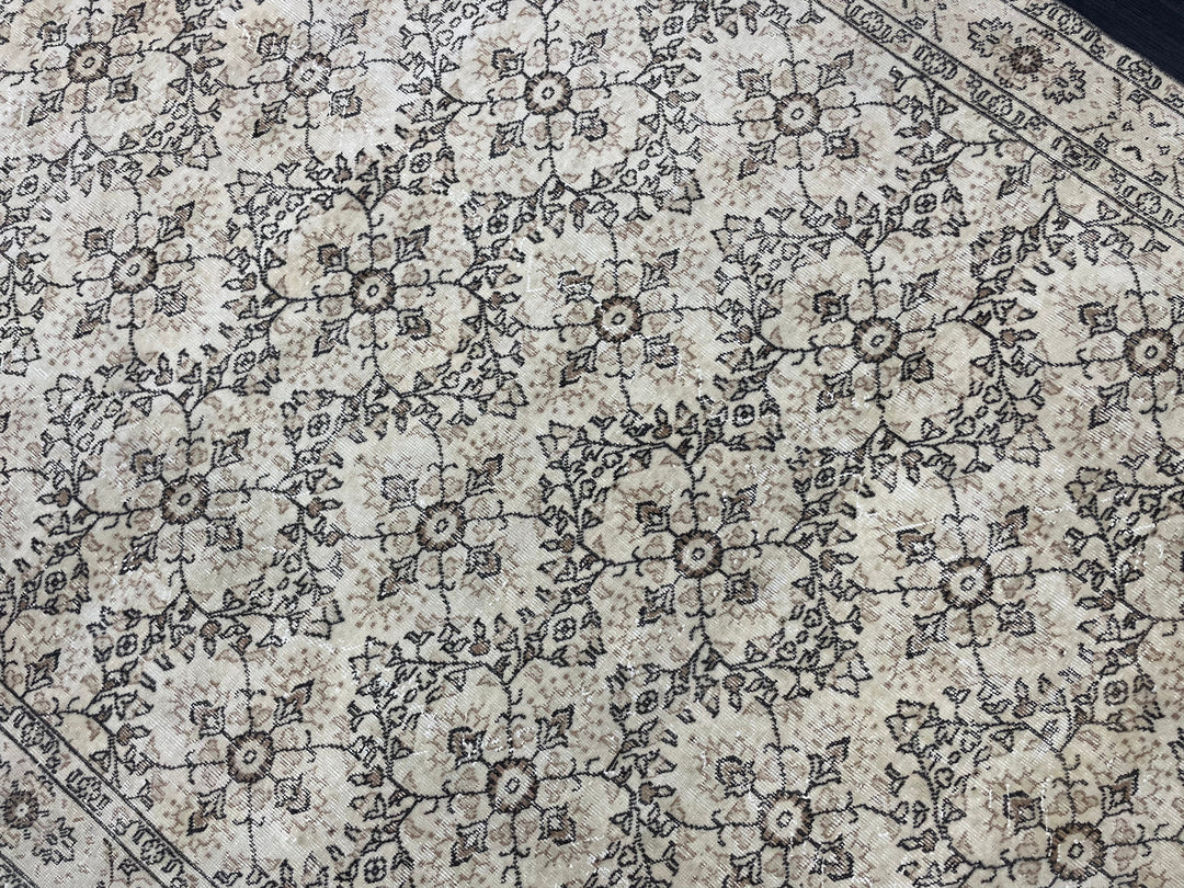 Muted Vintage Turkish Rug 6' 10" x 11' - No. WR56269