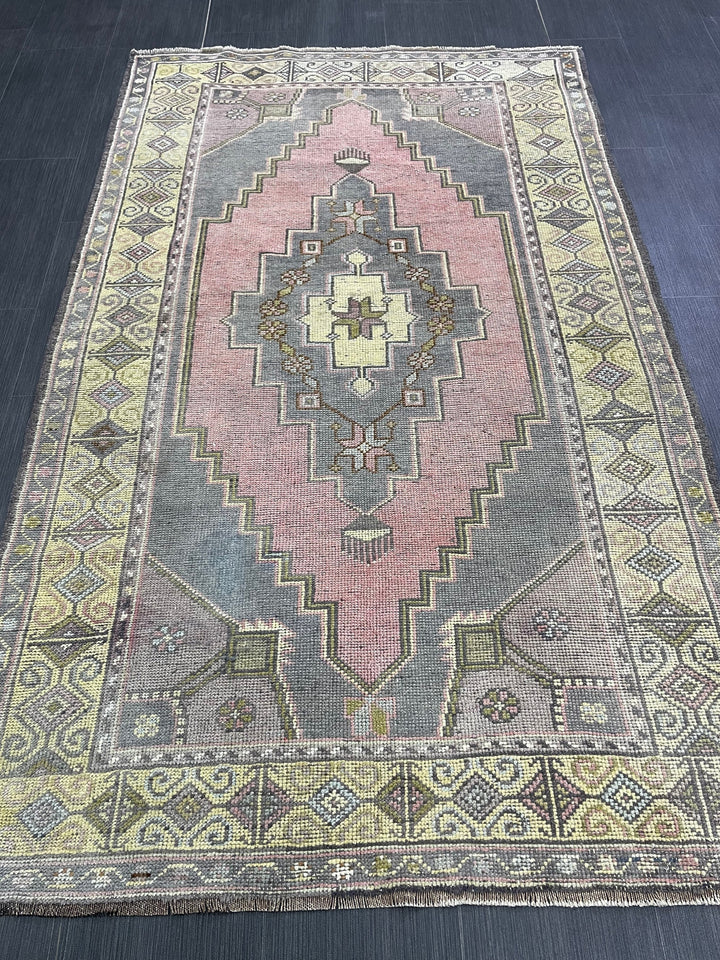 Beige Turkish Runner Rug 4' x 6' 8" Hand-Knotted field