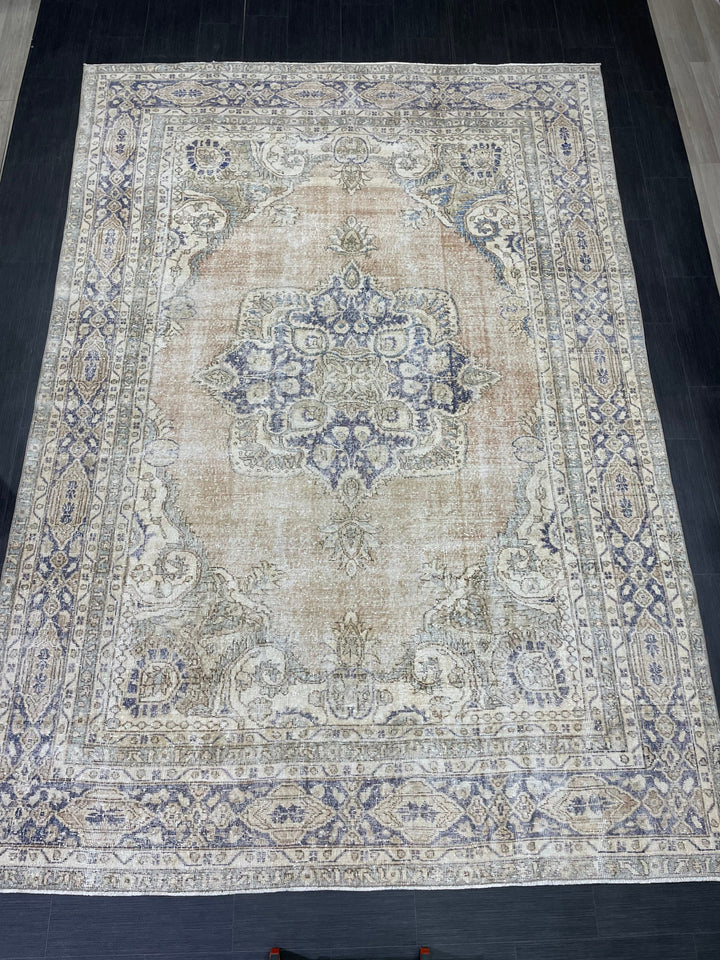 Beige Turkish Oushak Rug 7' 5" x 10' 8" Hand-Knotted close-up