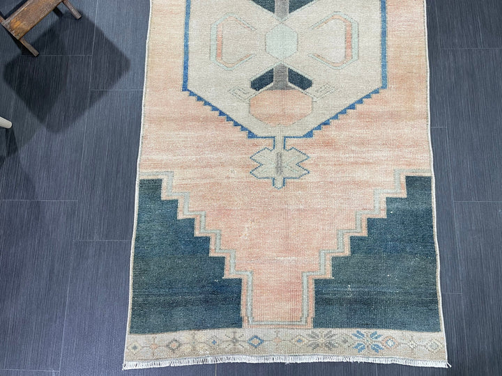 Beige Turkish Runner Rug 3' 1" x 7' 6" Hand-Knotted field