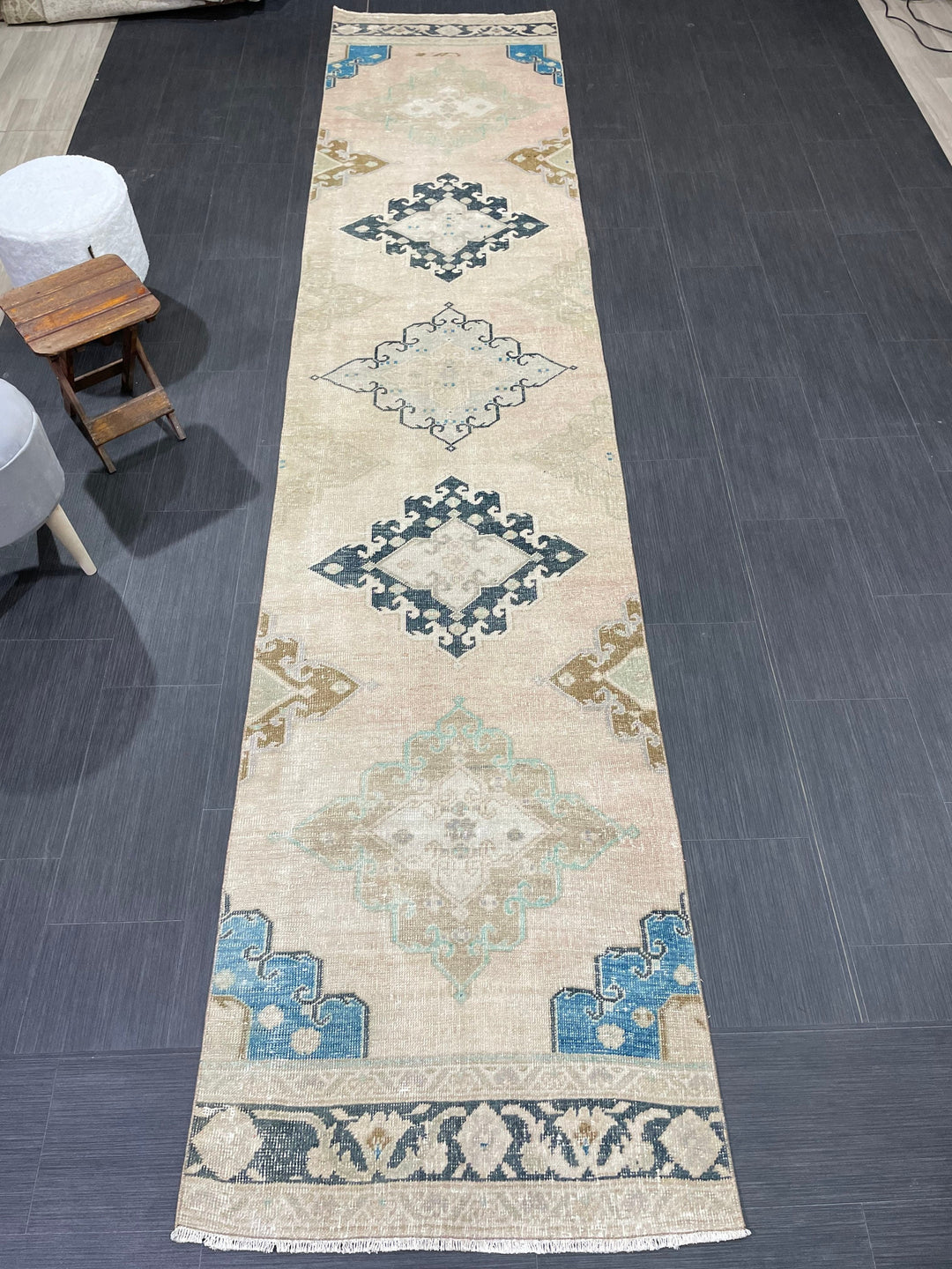 Beige Turkish Runner Rug 2' 9" x 13' 1" Hand-Knotted pattern
