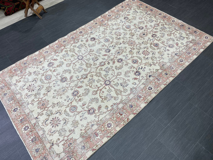 Beige Turkish Oushak Rug 4' 8" x 7' 9" Hand-Knotted detail