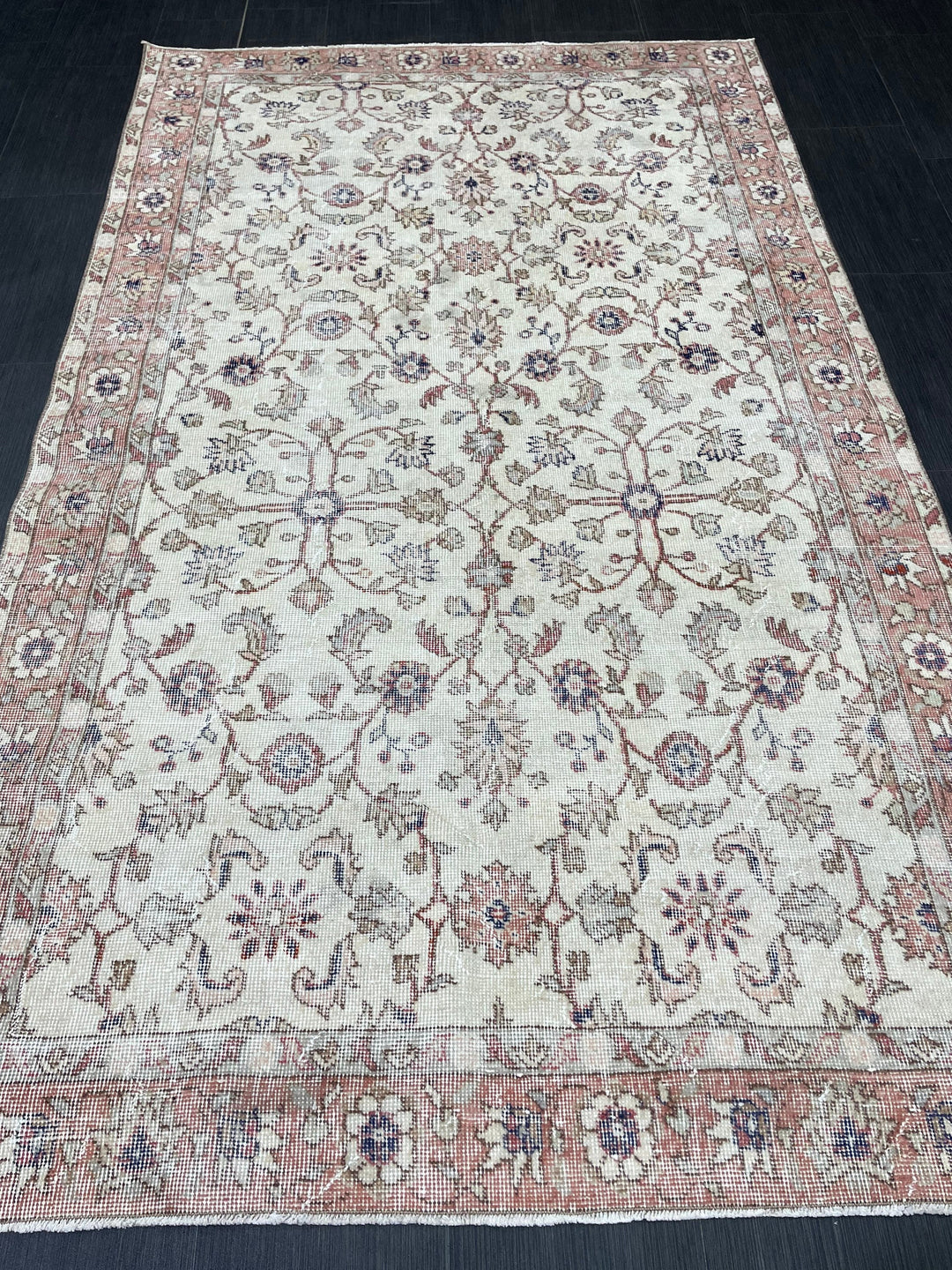 Beige Turkish Oushak Rug 4' 8" x 7' 9" Hand-Knotted texture