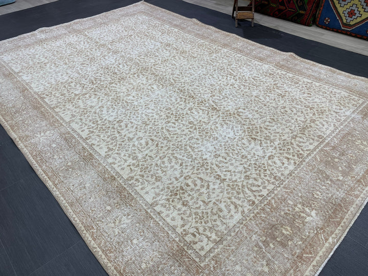 Beige Turkish Oushak Rug 6' 8" x 10' Hand-Knotted