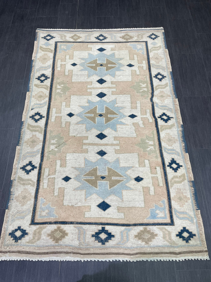 Beige Turkish Oushak Rug 4' 4" x 6' 10" Hand-Knotted field
