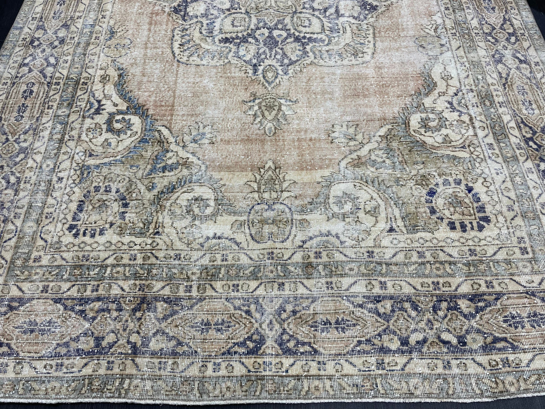 Beige Turkish Oushak Rug 7' 5" x 10' 8" Hand-Knotted pattern