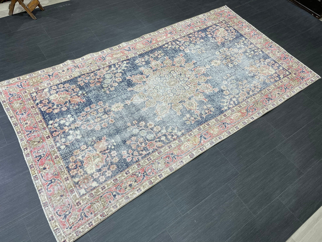 Beige Turkish Oushak Rug 4' 3" x 8' Hand-Knotted detail