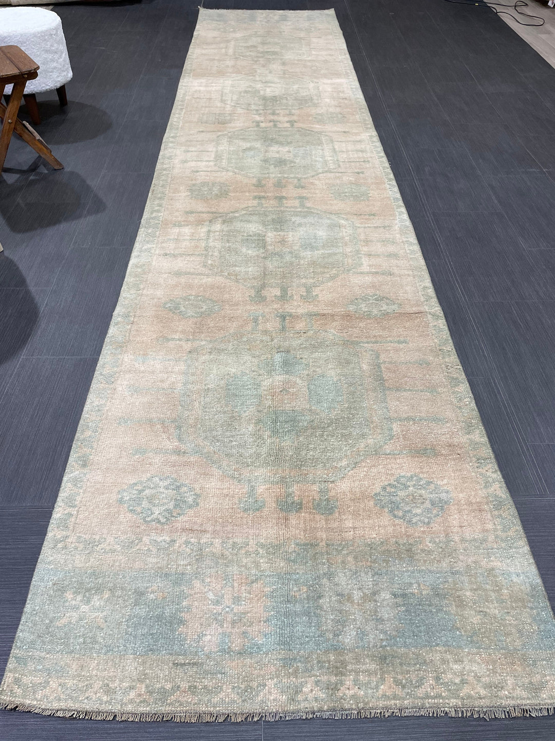 Beige Turkish Runner Rug 2' 10" x 13' 2" Hand-Knotted texture