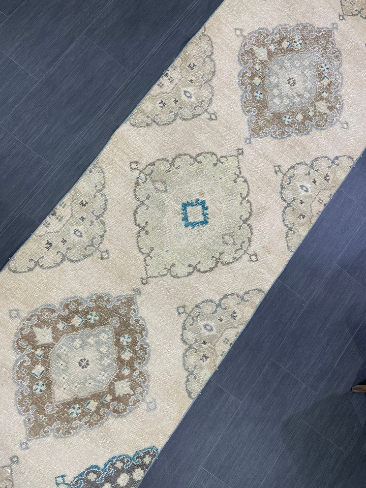 Beige Turkish Runner Rug 2' 11" x 13' 8" Hand-Knotted pattern
