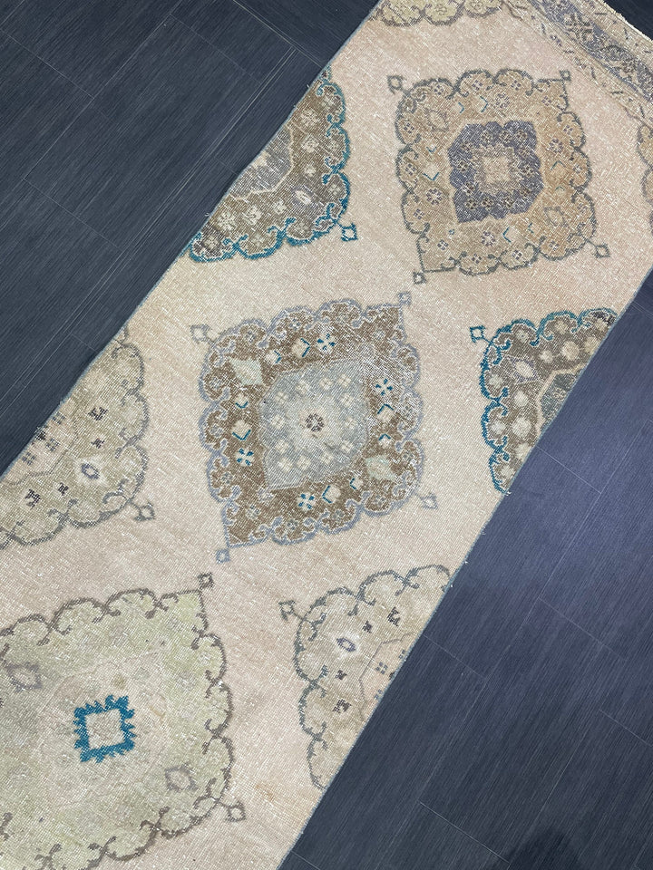 Beige Turkish Runner Rug 2' 11" x 13' 8" Hand-Knotted texture