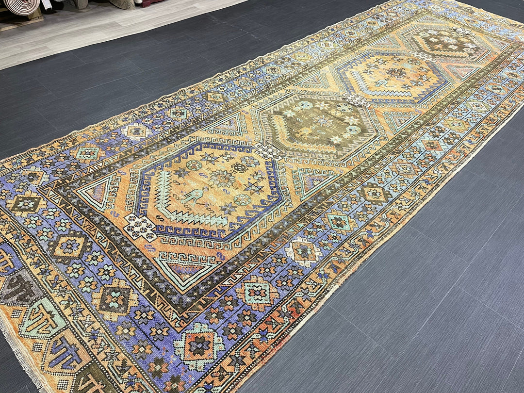 Beige Turkish Runner Rug 4' 5" x 12' 5" Hand-Knotted texture