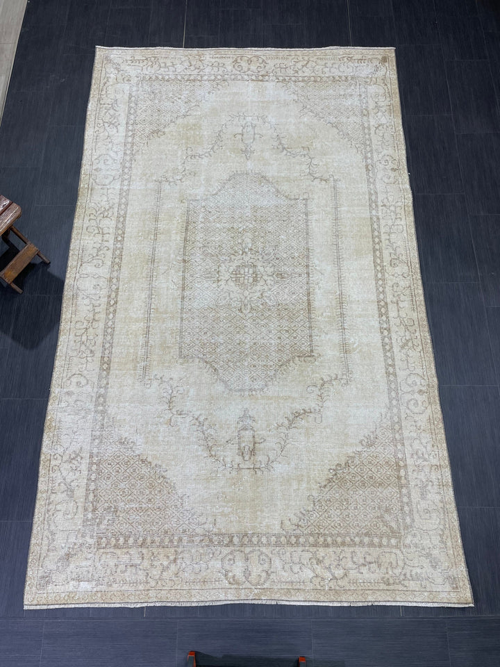 Beige Turkish Oushak Rug 5' 7" x 9' 3" Hand-Knotted view