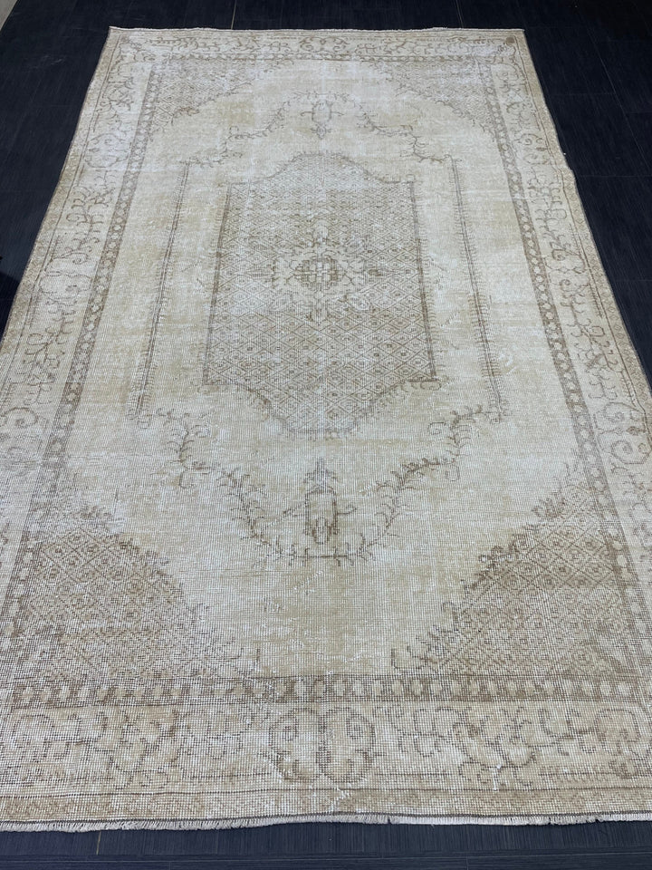 Beige Turkish Oushak Rug 5' 7" x 9' 3" Hand-Knotted field