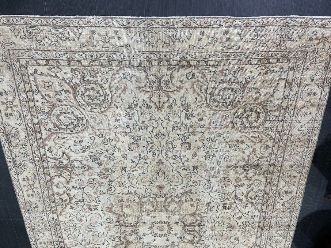 Beige Turkish Oushak Rug 6' 5" x 9' 9" Hand-Knotted view