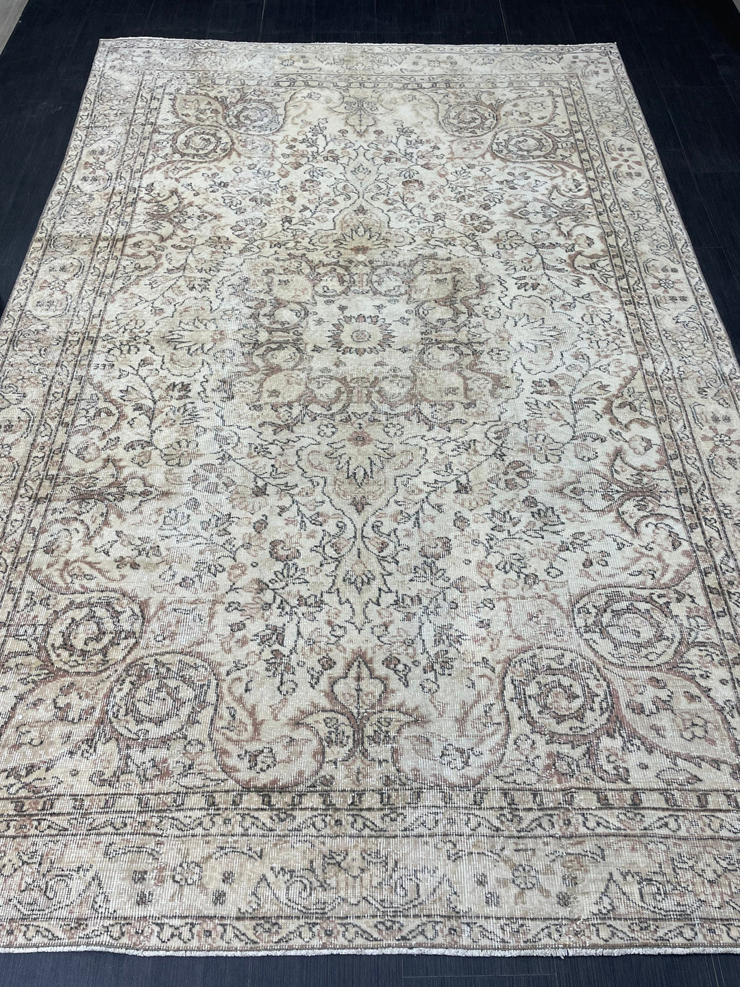 Beige Turkish Oushak Rug 6' 5" x 9' 9" Hand-Knotted reverse