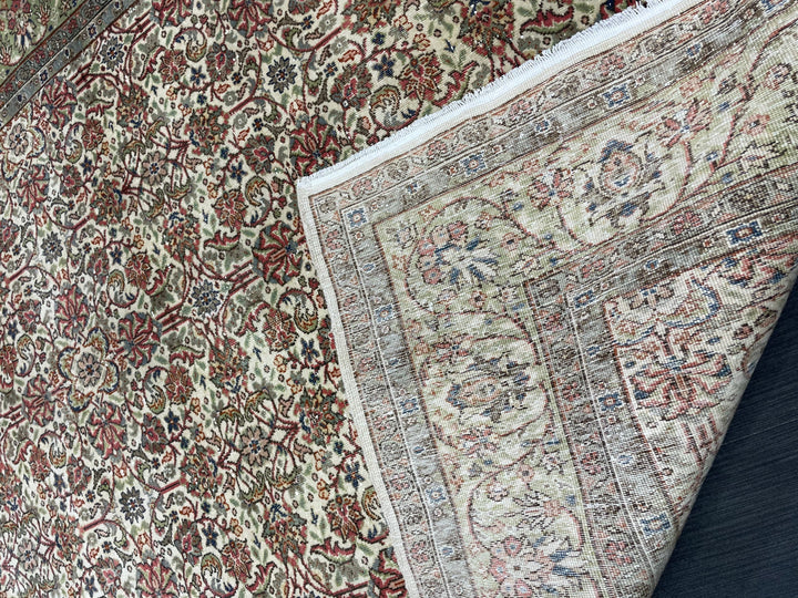 Beige Turkish Runner Rug 5' 5" x 8' 6" Hand-Knotted reverse