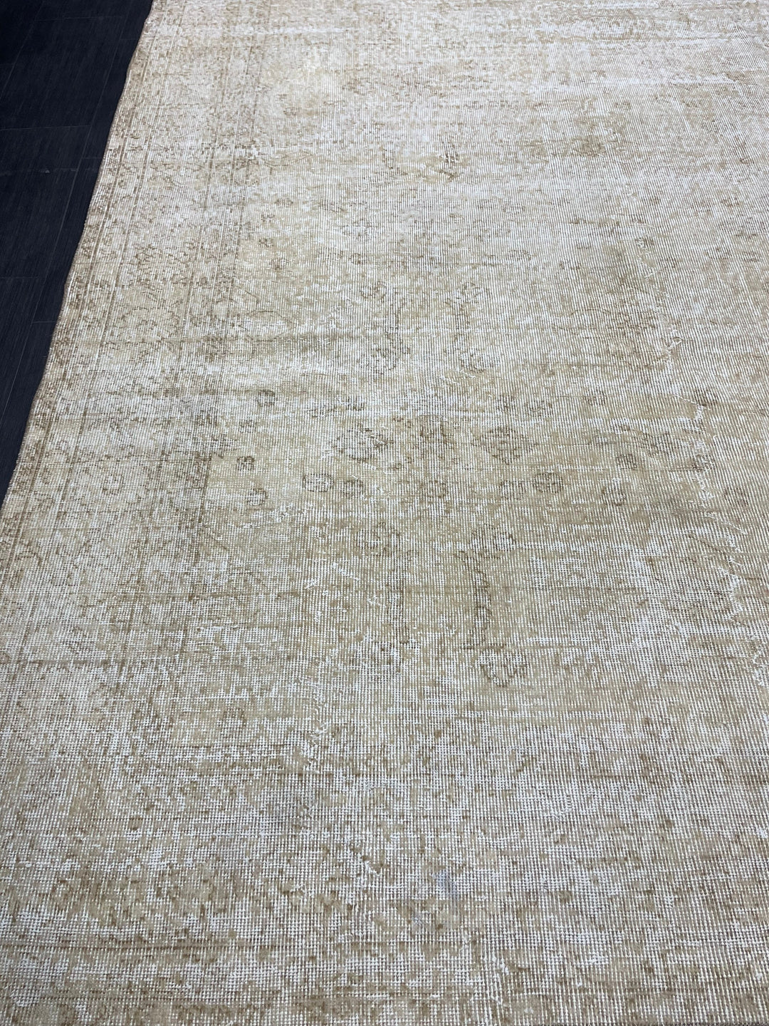 Beige Turkish Oushak Rug 6' 11" x 10' 5" Hand-Knotted texture