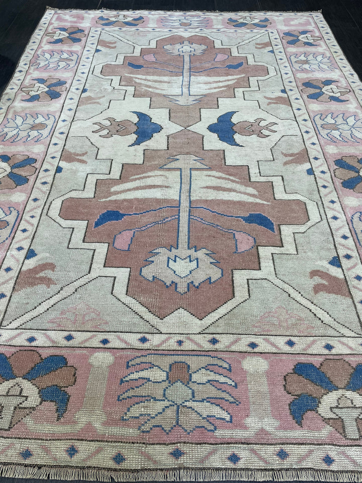Pink Turkish Oushak Rug 5' 2" x 7' 7" Hand-Knotted detail