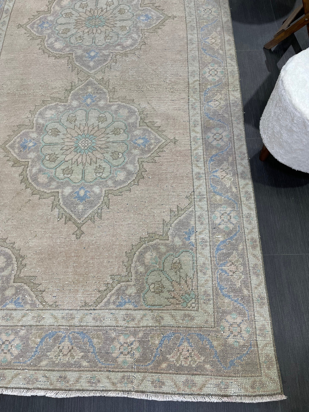 Beige Turkish Runner Rug 4' 5" x 11' 3" Hand-Knotted border