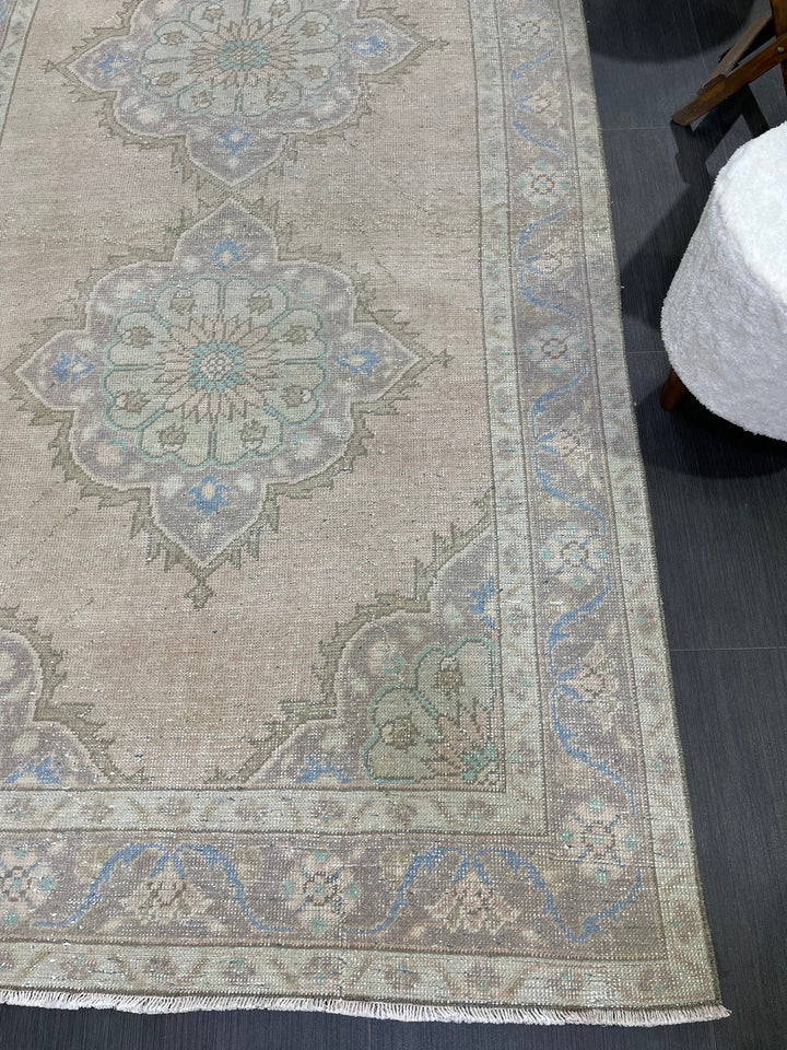 Beige Turkish Runner Rug 4' 5" x 11' 3" Hand-Knotted border