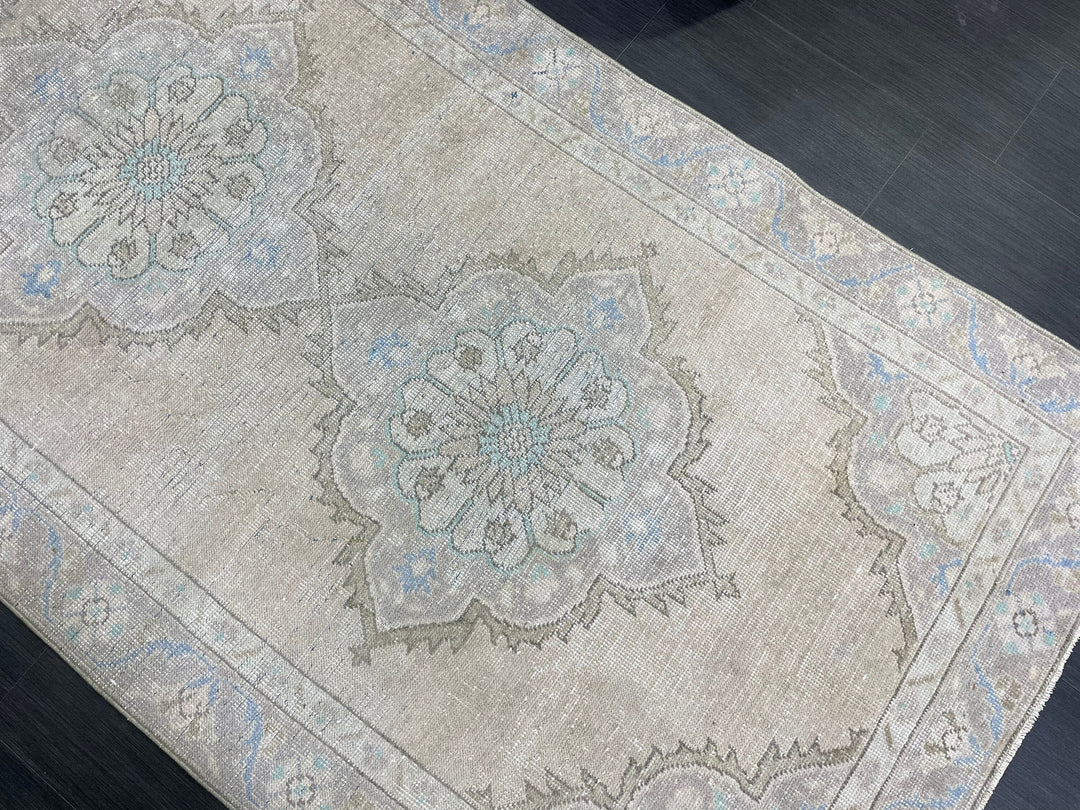 Beige Turkish Runner Rug 4' 3" x 10' 9" Hand-Knotted pattern