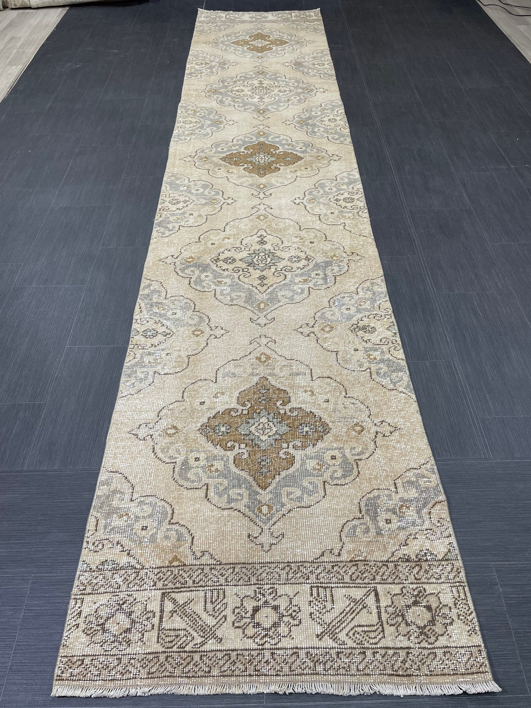 Beige Turkish Runner Rug 2' 9" x 13' 2" Hand-Knotted texture