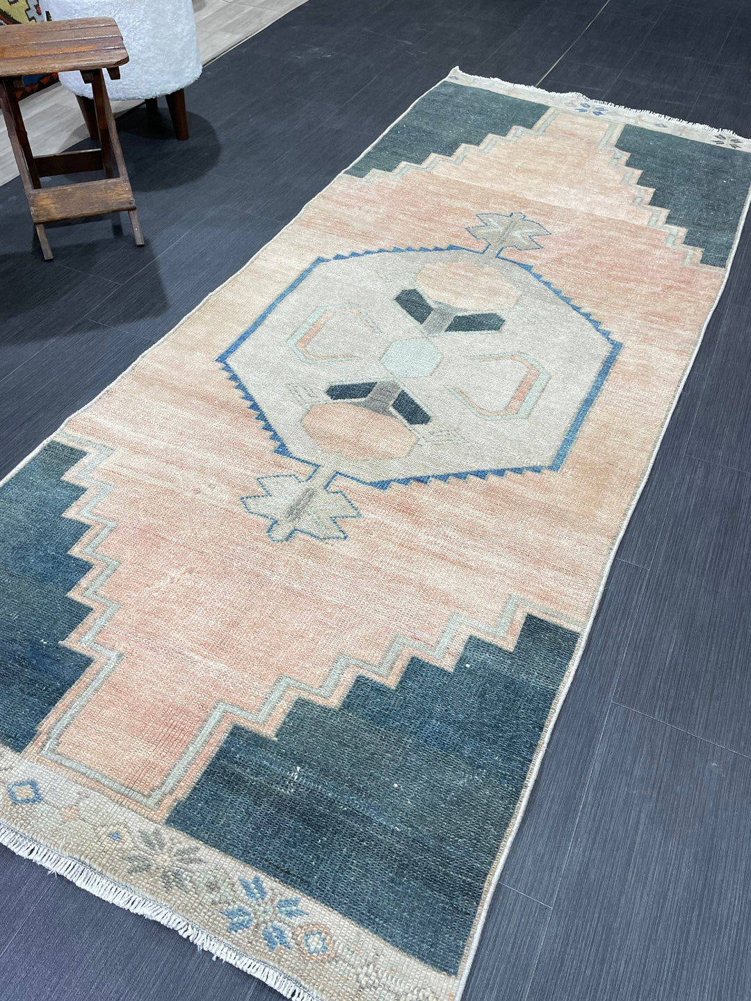 Beige Turkish Runner Rug 3' 1" x 7' 6" Hand-Knotted detail