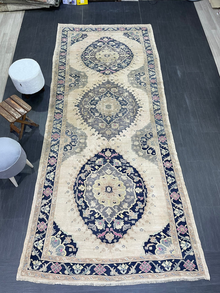 Turkish Oushak Rug 5' x 11' 8" Hand-Knotted close-up