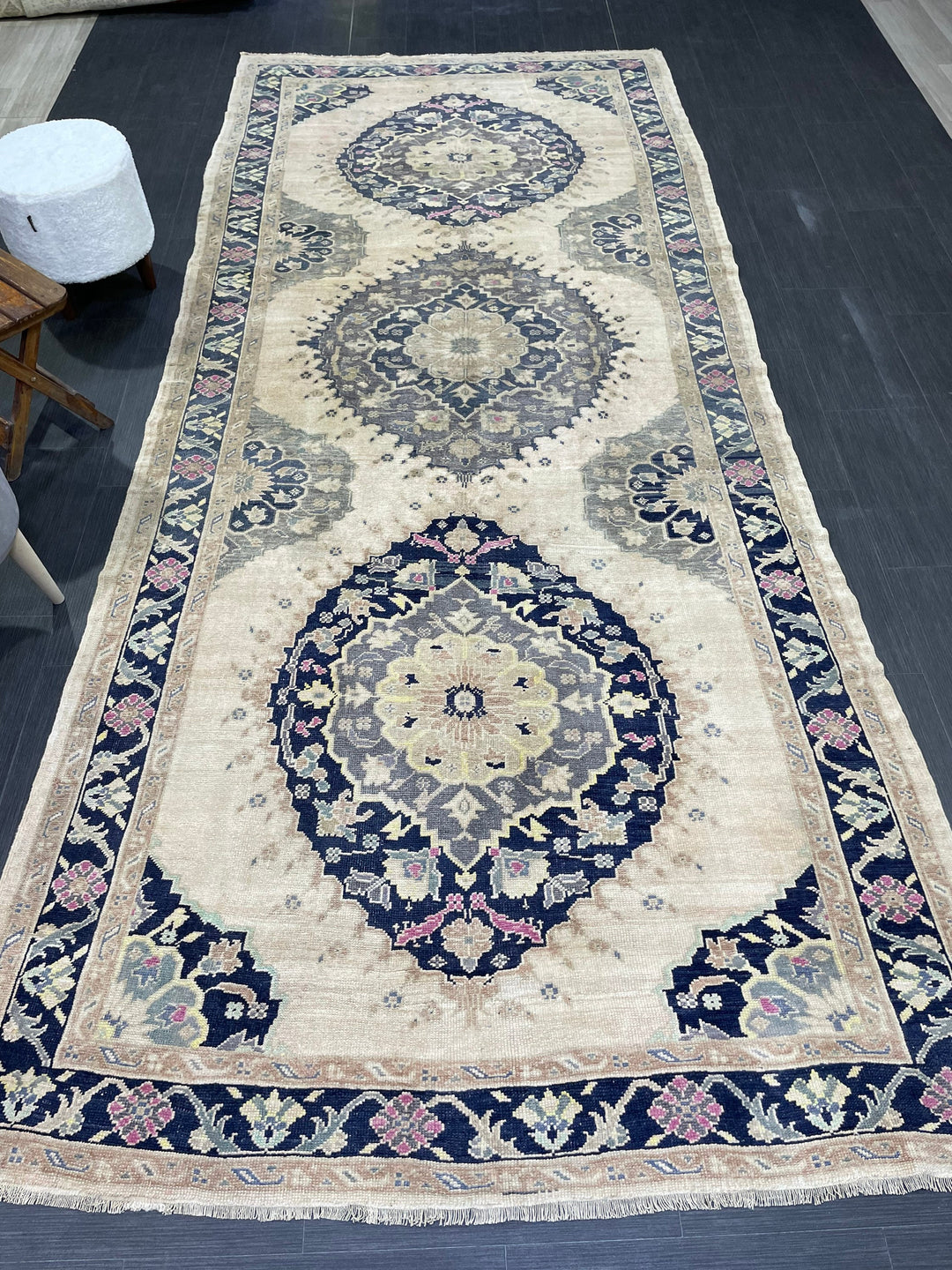 Turkish Oushak Rug 5' x 11' 8" Hand-Knotted texture